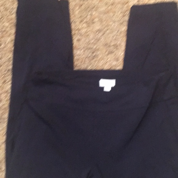 Crown & Ivy ankle pants - Picture 2 of 2